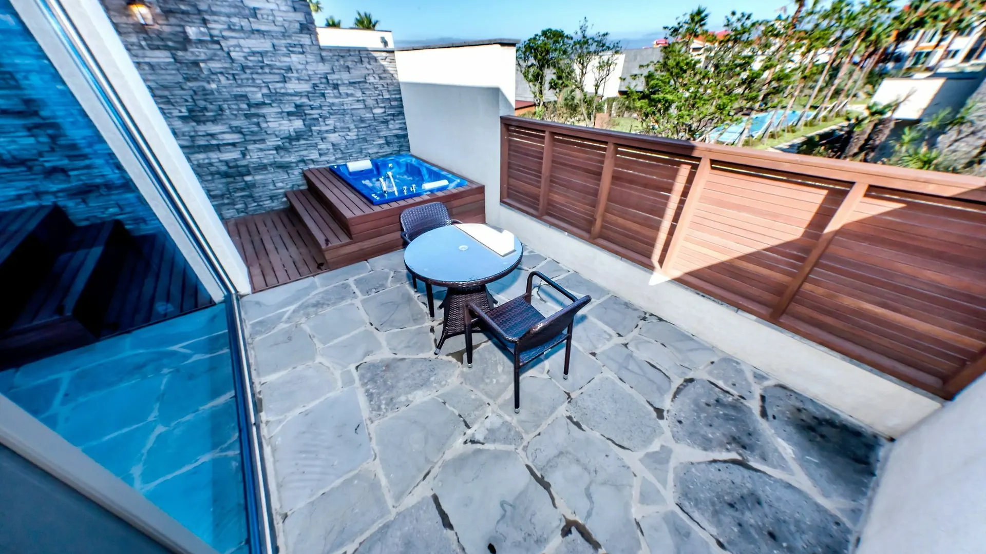 Arts Spa&Poolvilla Jeju Hotel