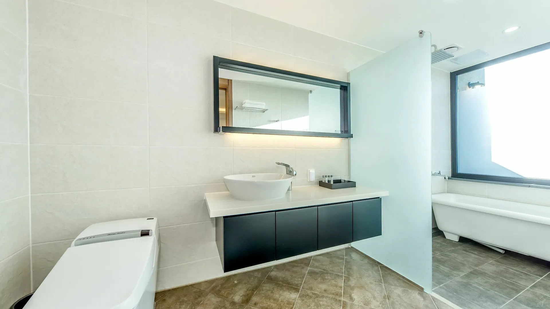 Arts Spa&Poolvilla Jeju Hotel